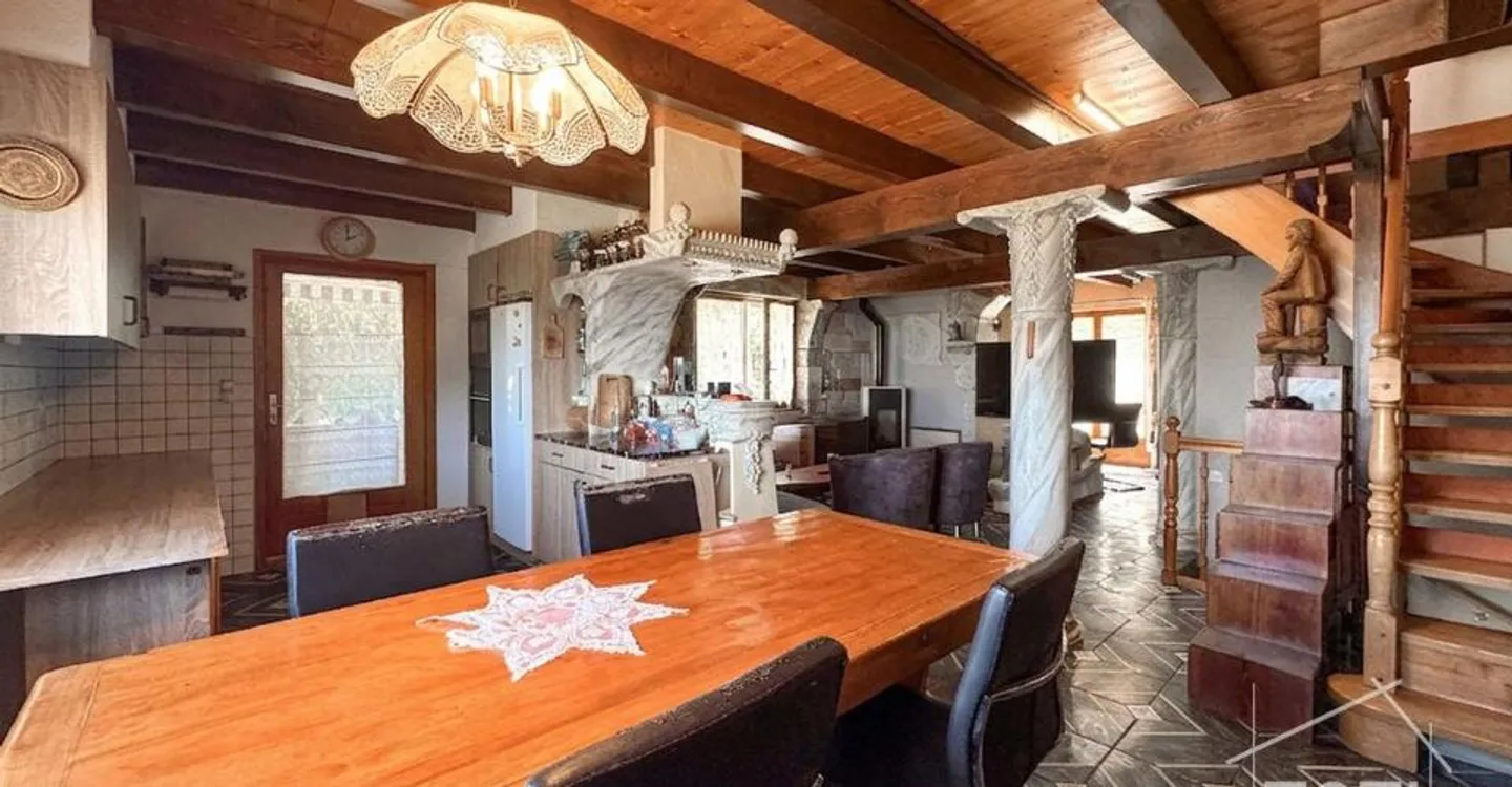 Chalet spacieux avec vue imprenable - Photo 3 sur 10