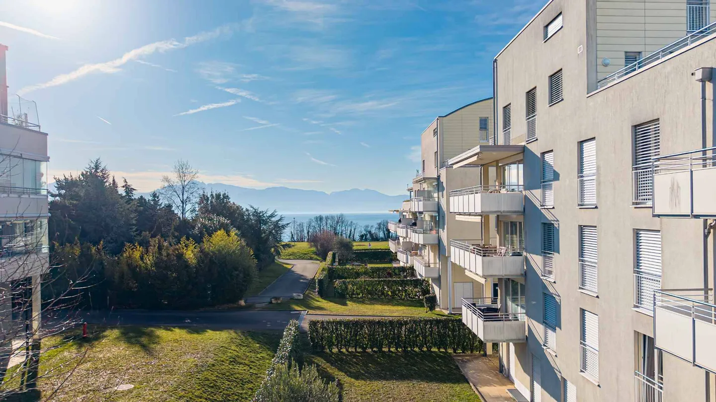 Appartement avec 4.5 pièces, à 10 minutes à pied du bord du lac - Photo 10 sur 11