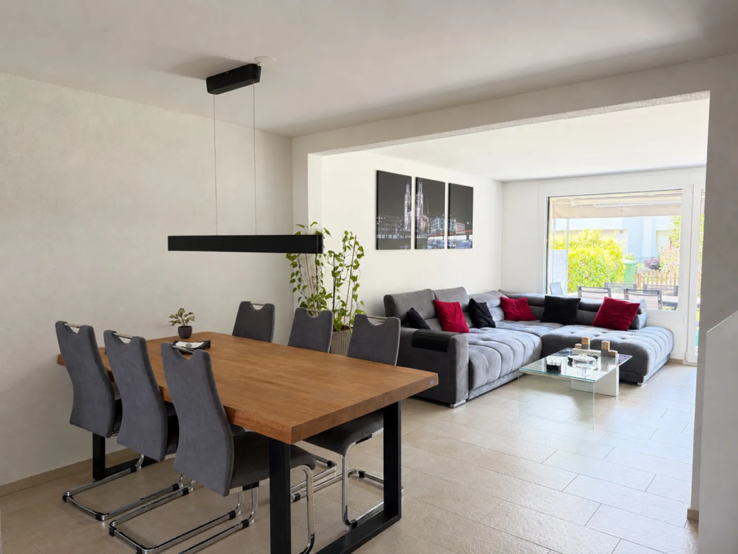 Rêve de Famille Moderne avec Jardin Privé - Photo 3 sur 14