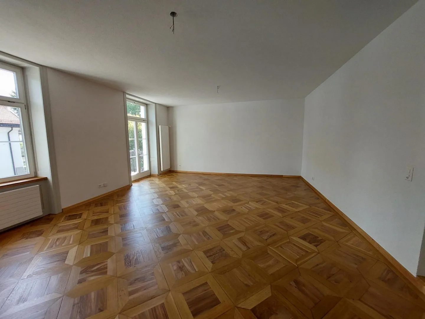 Charming 3.5-room apartment with balcony - Photo 3 of 8