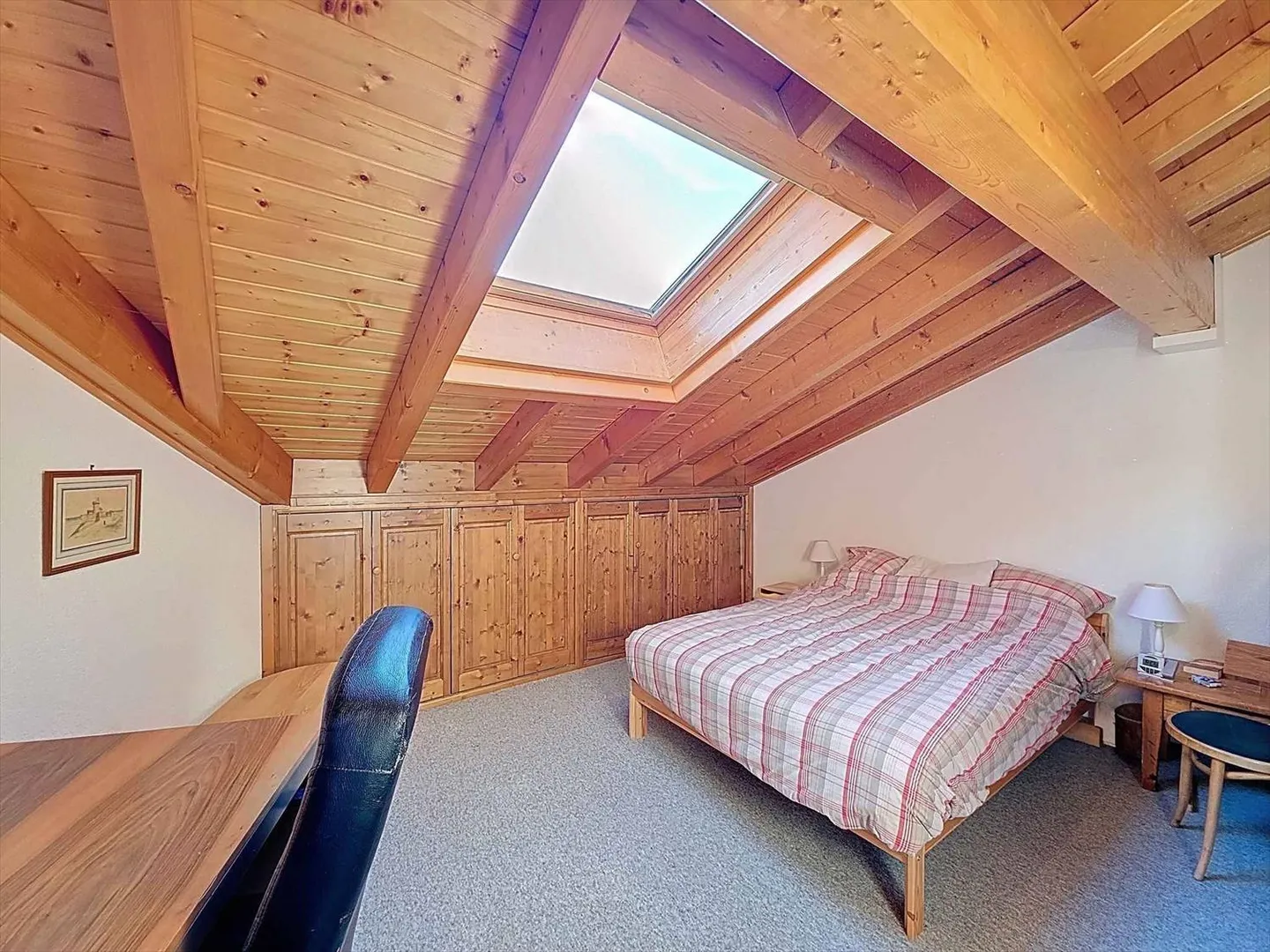 Exclusivity Maisonette Apartment in the Heart of the Thermal Baths of Saillon - Photo 8 of 11