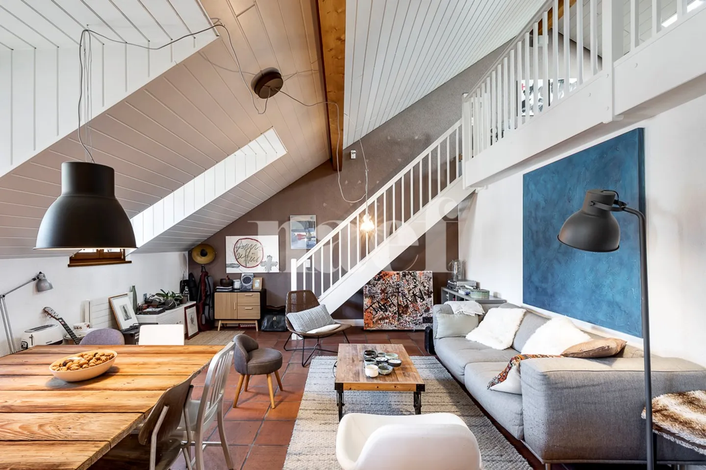 6-room apartment with mezzanine - Photo 1 of 13