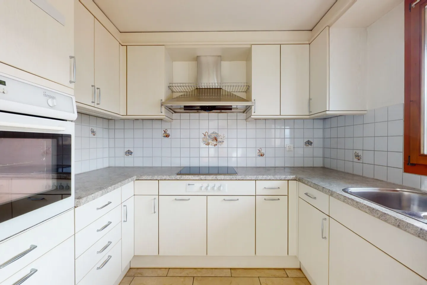 Stilvolle 4-Zimmerwohnung mit Wintergarten und Schwedenofen - Foto 1 von 13