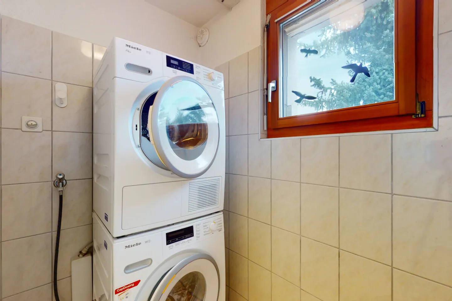 Stilvolle 4-Zimmerwohnung mit Wintergarten und Schwedenofen - Foto 8 von 13
