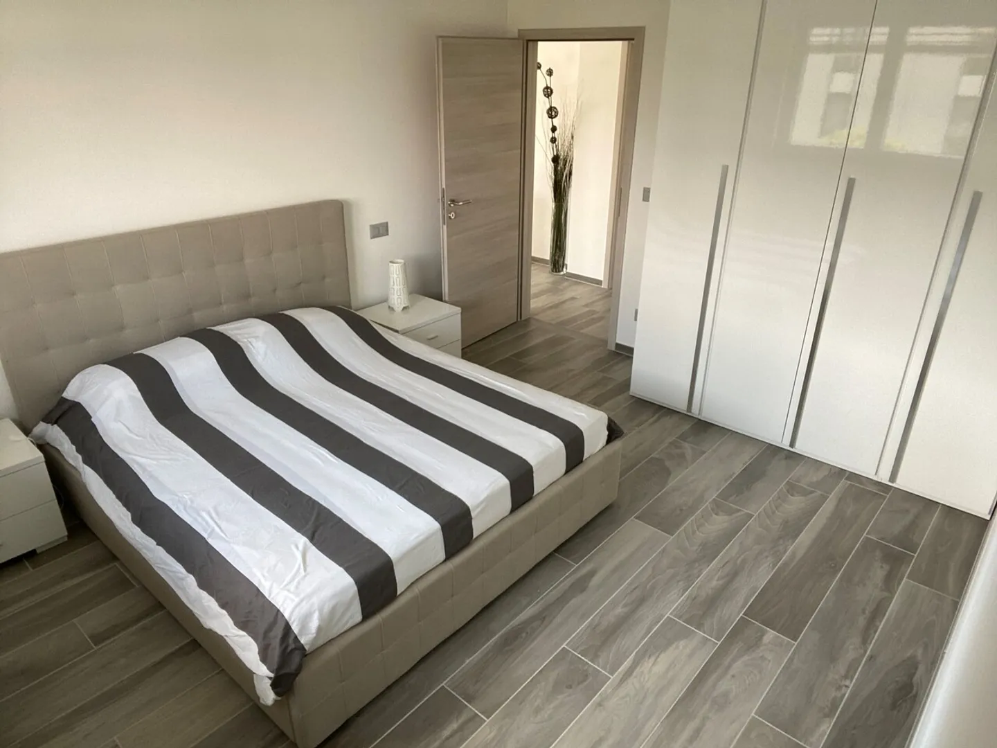 Proprietà residenziale moderna - Foto 8 di 11