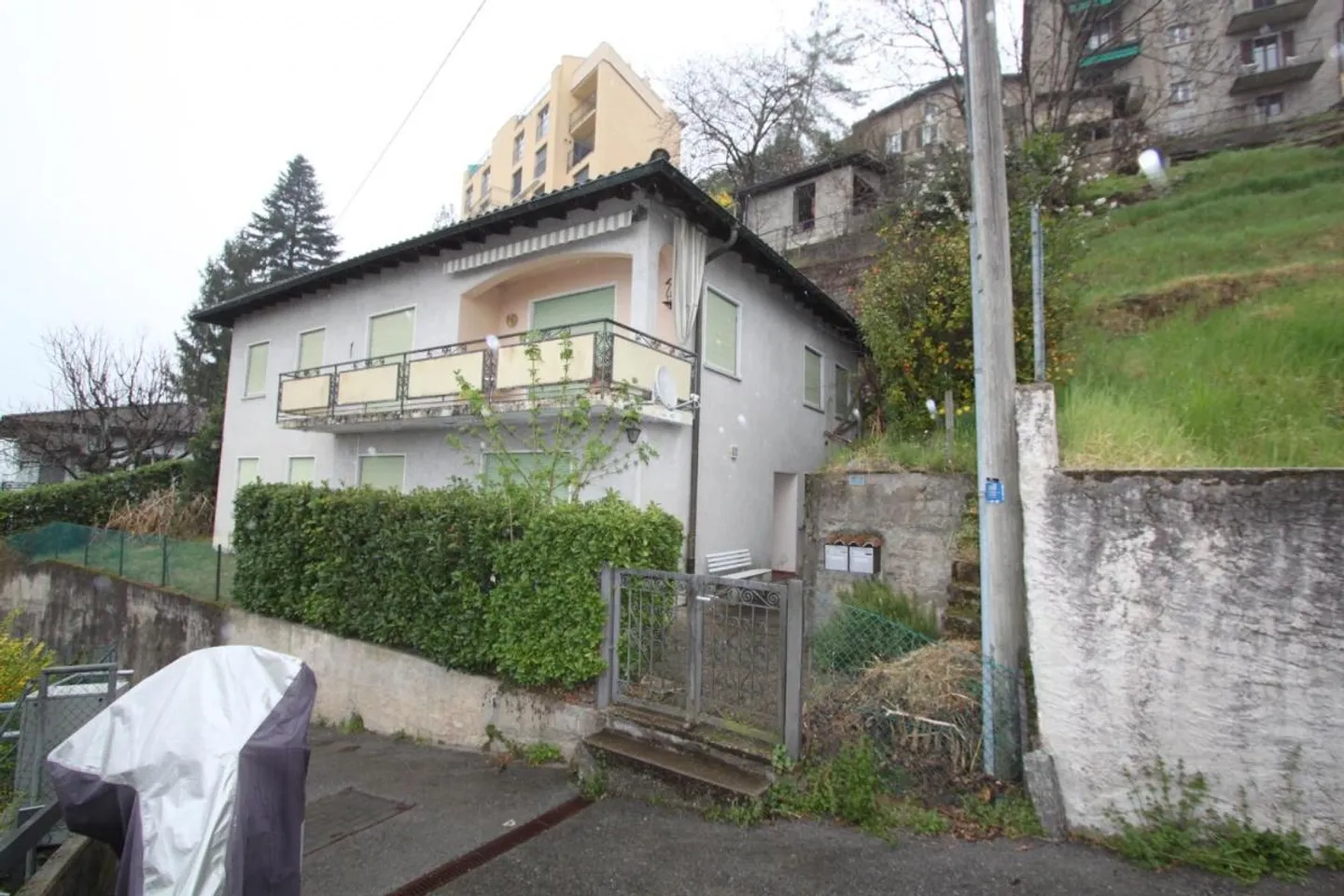 Casa singola in affitto - Foto 1 di 8