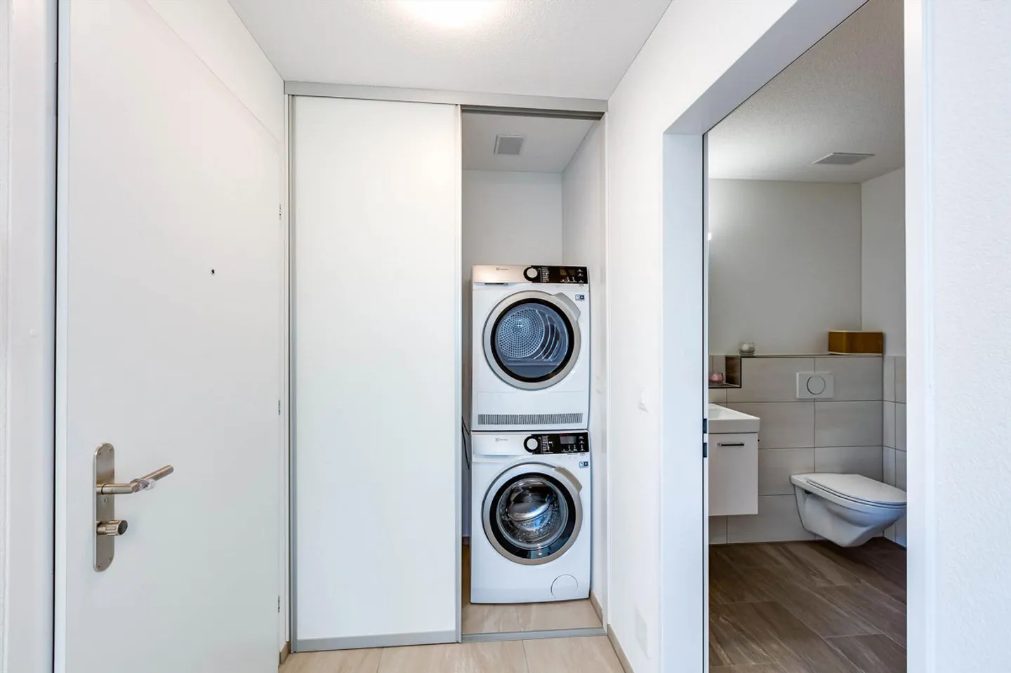 Appartement penthouse exclusif de 2,5 pièces à Grossdietwil - Photo 5 sur 9