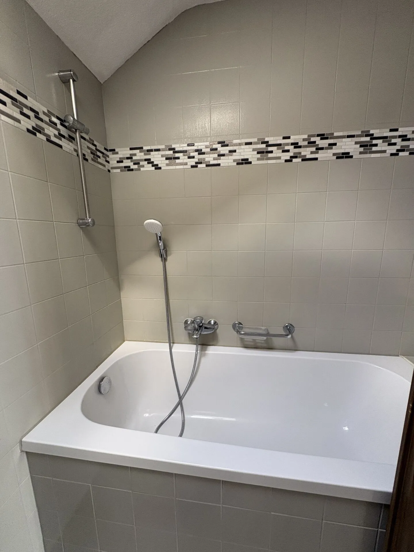 Appartamento 4,5 locali con vista mozzafiato e 170 m² di superficie utile - Foto 5 di 10