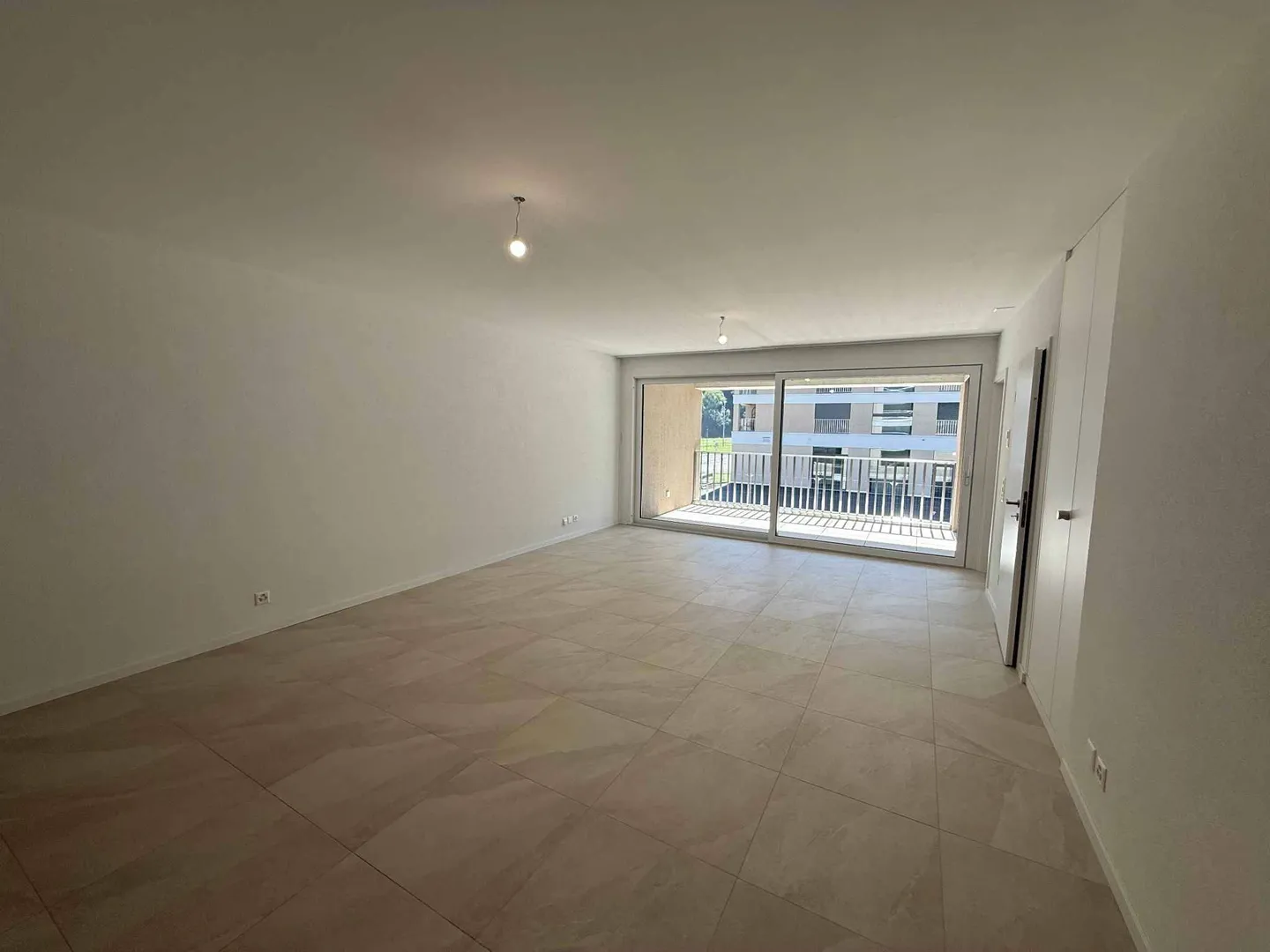 Appartement moderne avec terrasse - Photo 10 sur 11