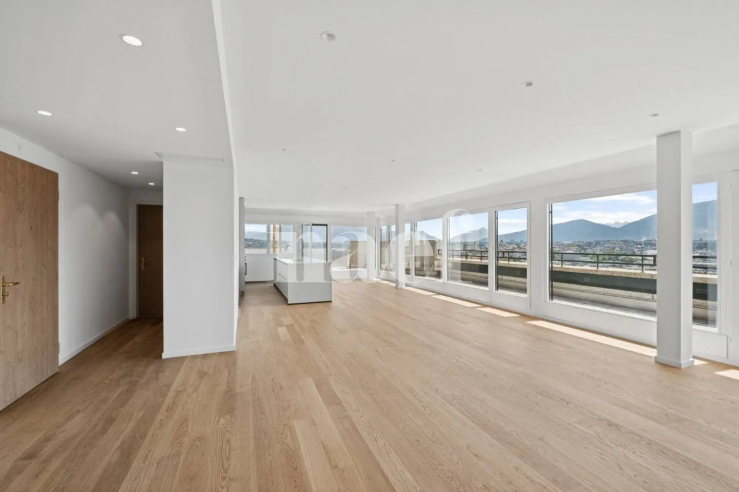 6-Zimmer-Wohnung - Foto 3 von 12