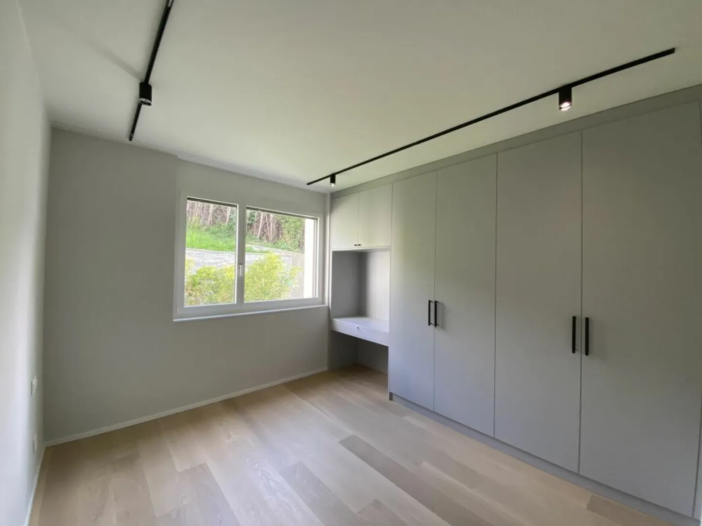 Appartement Contemporain avec Terrasse - Photo 10 sur 12