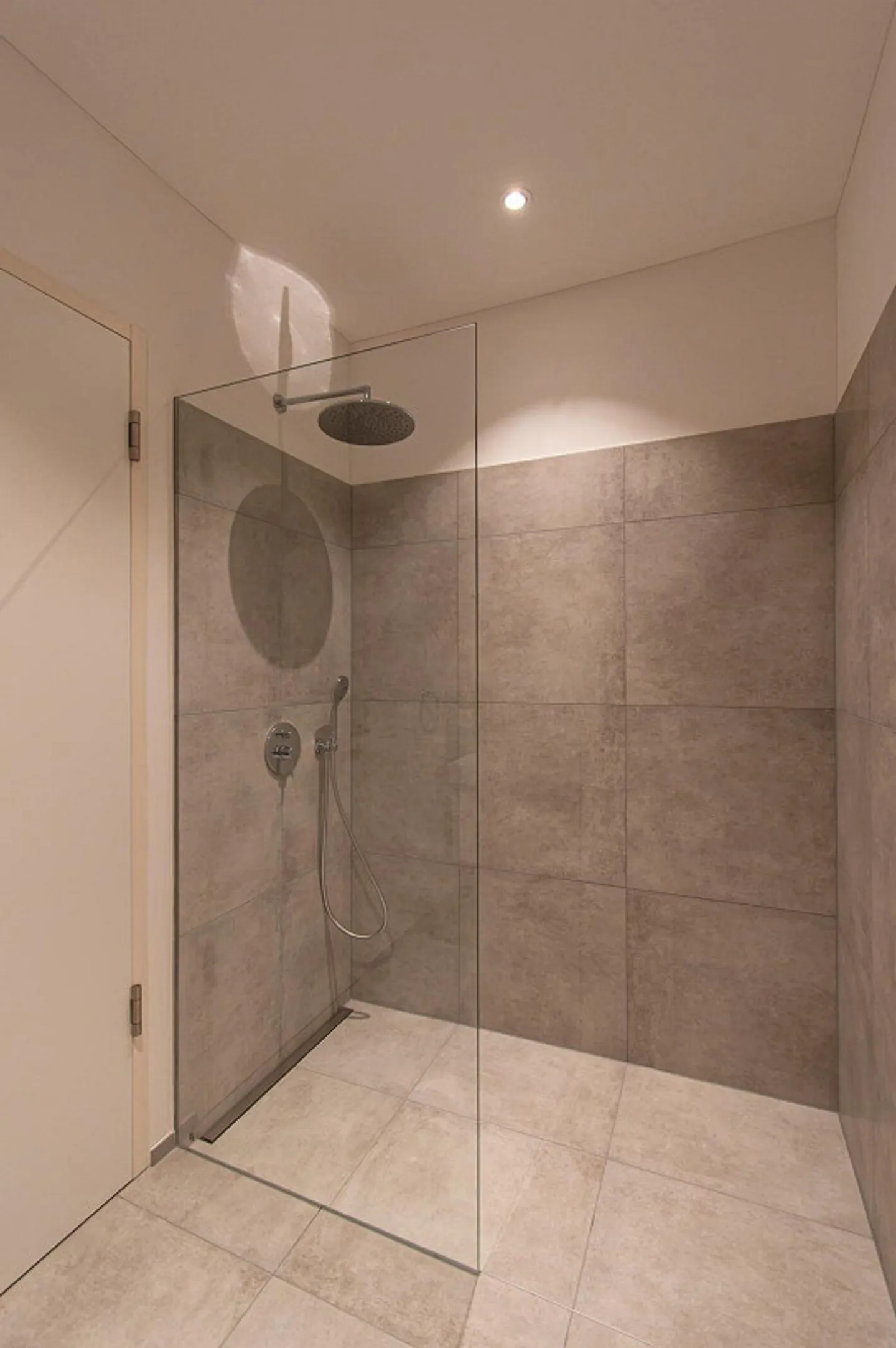 Première location appartement exclusif de 3.5 pièces sur le Rosenberg - Photo 13 sur 13