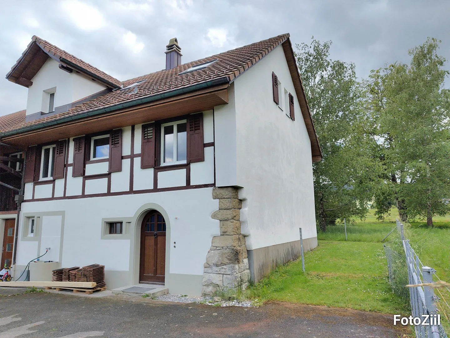 Nuovo in Alt - casa bifamiliare completamente ristrutturata 4 stanze vicino al Reno - Foto 1 di 26