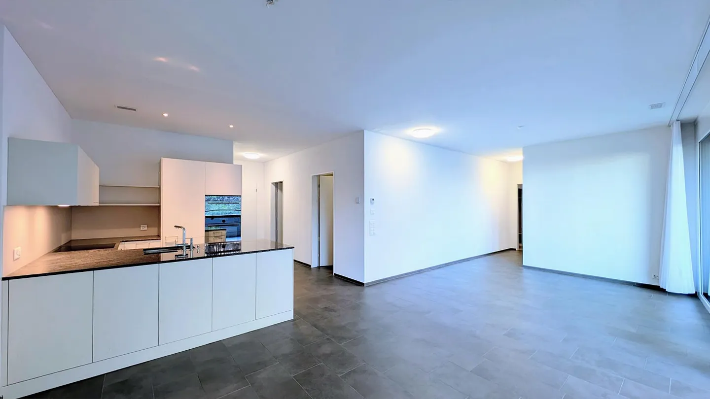 Appartement moderne, haut standard, sans seuil et adapté aux animaux! - Photo 2 sur 16