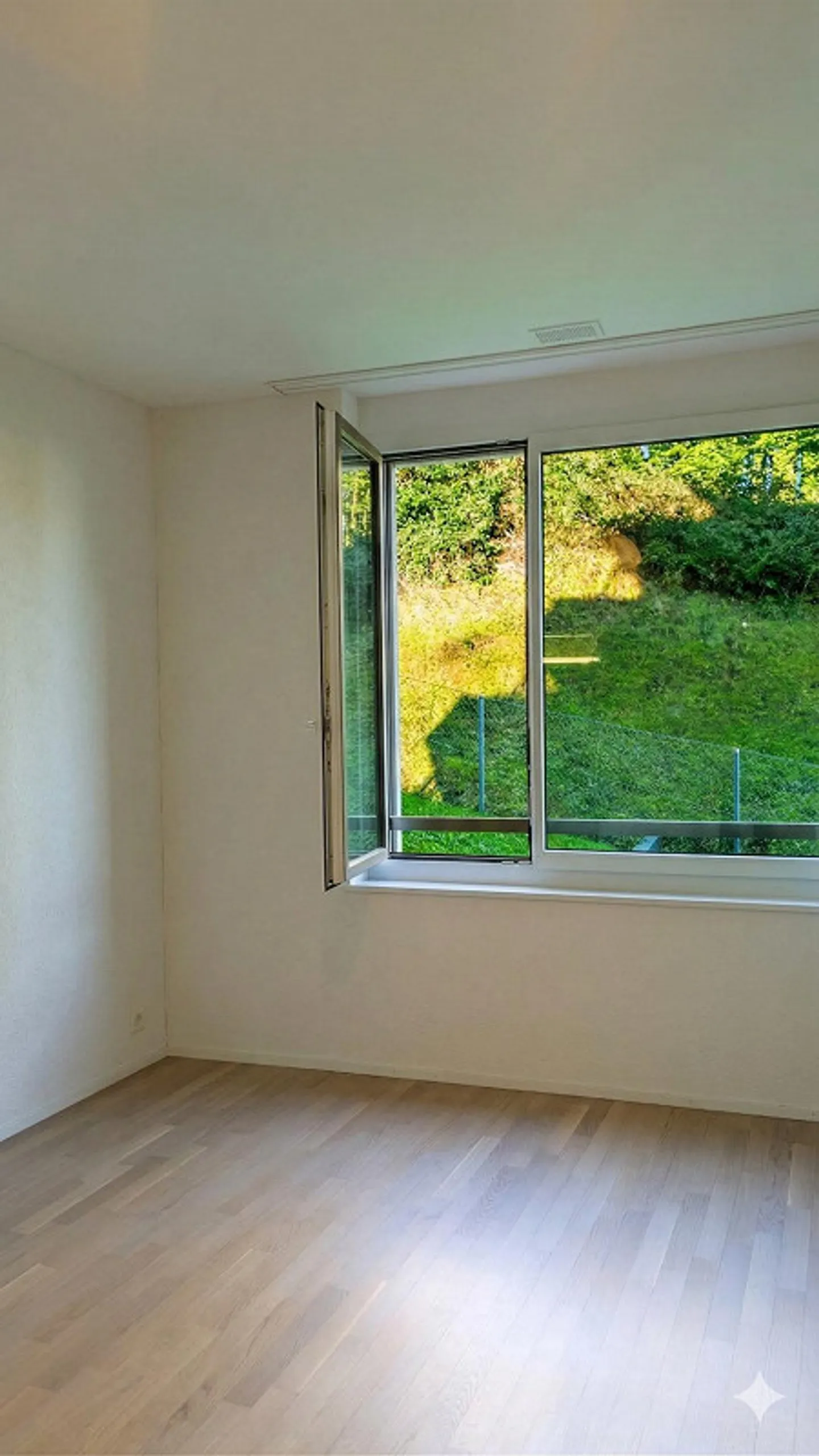 Appartement moderne, haut standard, sans seuil et adapté aux animaux! - Photo 7 sur 16