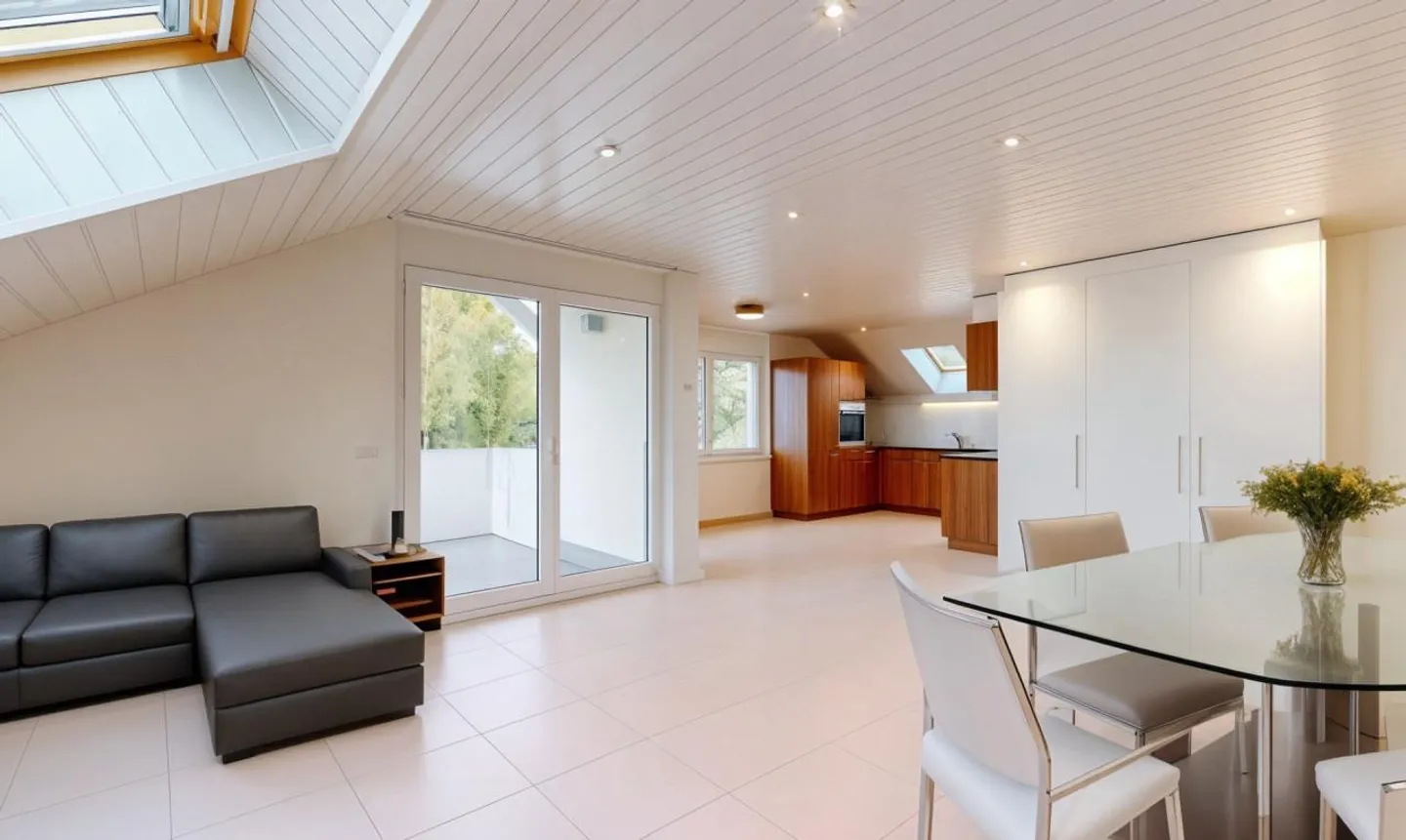 Contemporary income-generating building consisting of 3 apartments - Photo 10 of 13