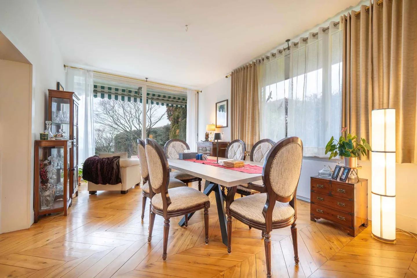 Prächtige Architektenvilla mit Blick auf den See - Foto 3 von 13