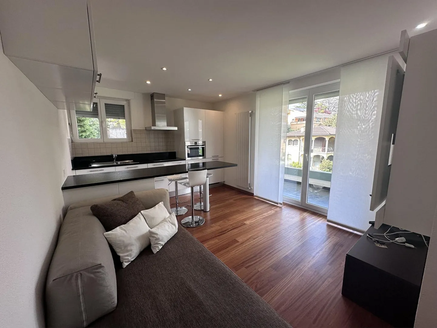 Modernes Apartment mit Terrasse - Foto 3 von 13