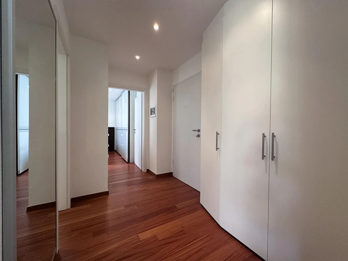 Modernes Apartment mit Terrasse - Foto 4 von 13