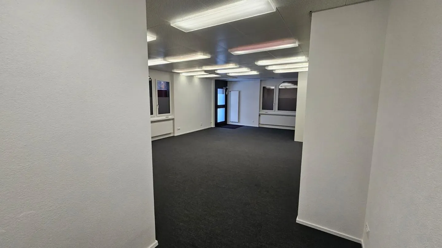 Attractive Office Space in Eschenbach LU - Photo 5 of 9