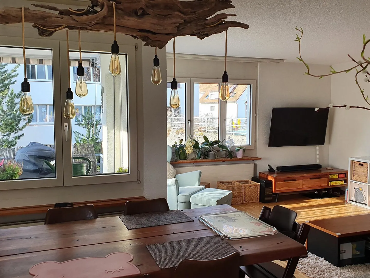 Bel appartement lumineux de 4 1/2 pièces à louer ! - Photo 2 sur 5