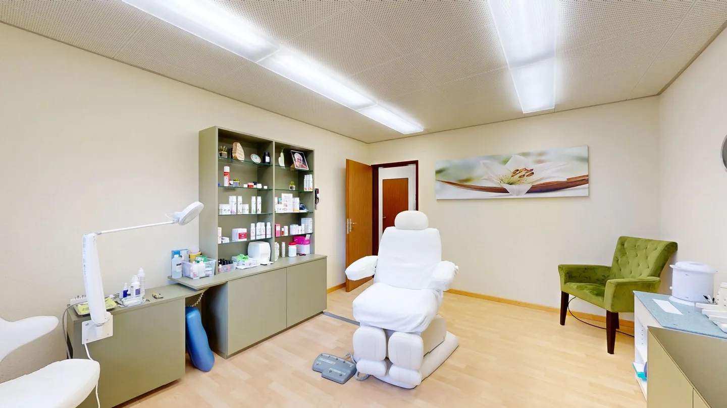 Attractive Office Space in Eschenbach LU - Photo 1 of 9