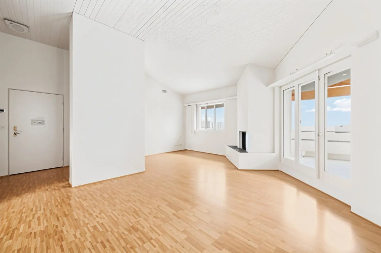 4.5-room apartment on the 2nd floor for rent in Feldmeilen 8706 - Photo 3 of 8