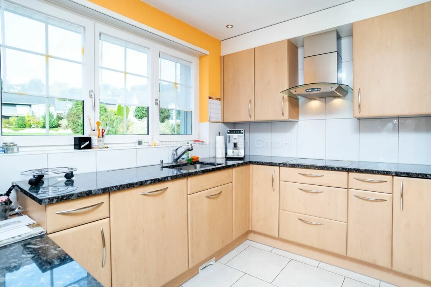 Exklusives freistehendes Haus mit Pool - Foto 4 von 23