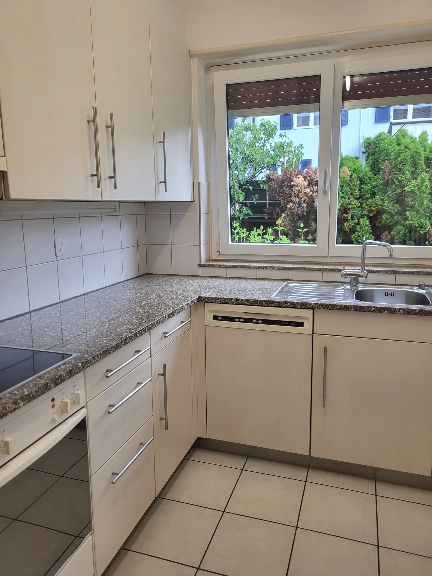 Moderne Wohnung mit Balkon - Foto 13 von 14