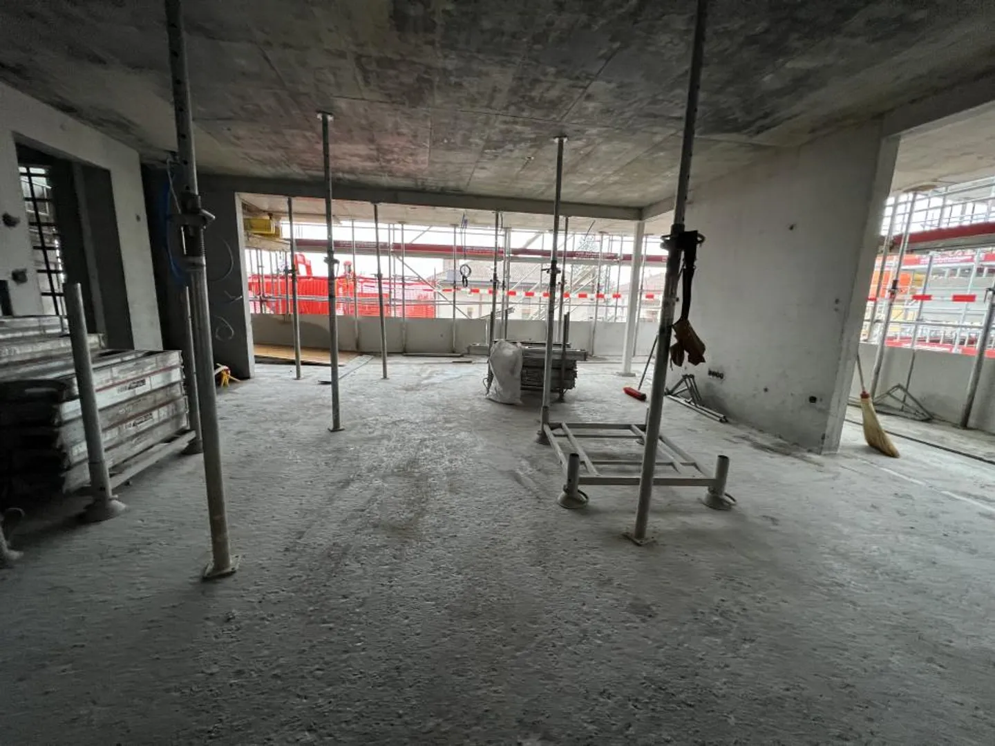 3.5 Room Apartment - Photo 13 of 13