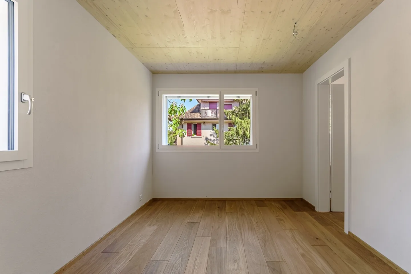 Modern 2.5-room apartment with balcony, Lucerne - Photo 4 of 7