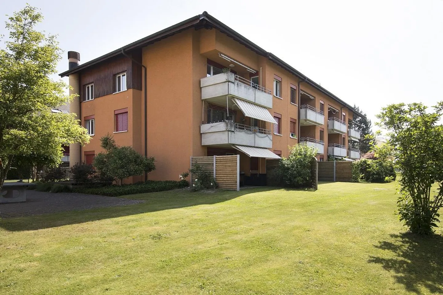 Quartier résidentiel calme ! - Photo 1 sur 9