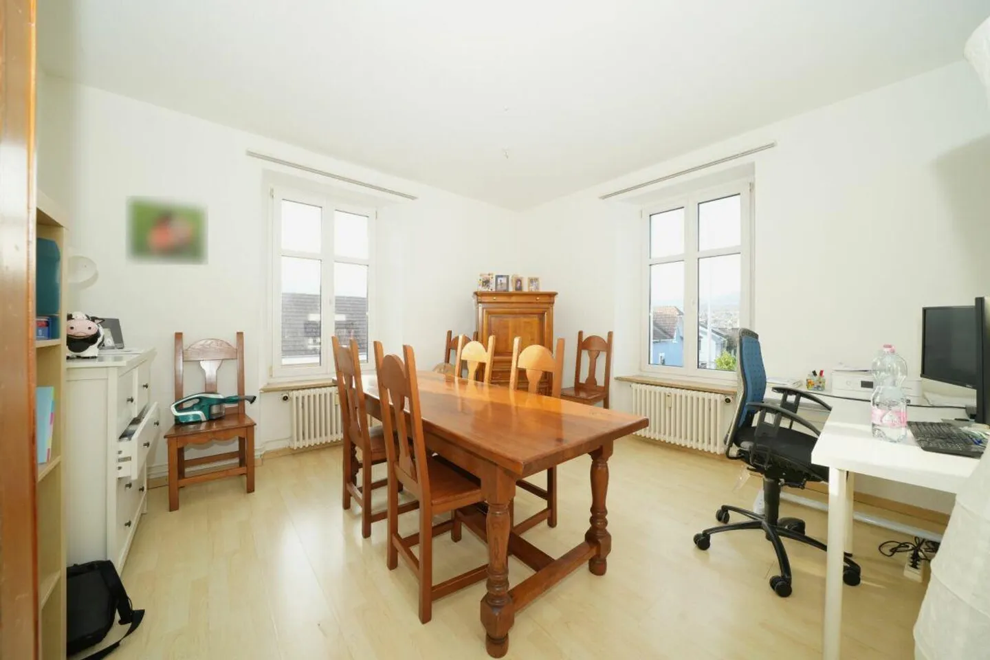 Attractive multi-family house with large plot and valuable development potential - Photo 4 of 11