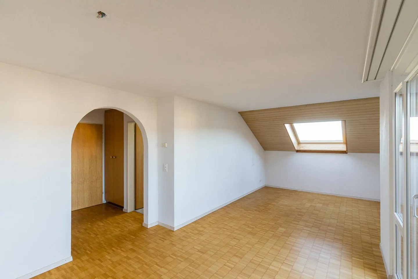 Quartier résidentiel calme ! - Photo 3 sur 9