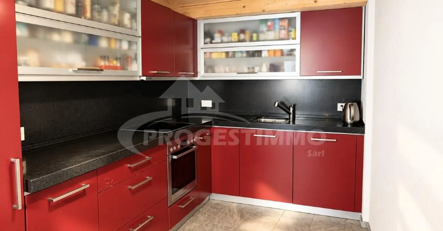 COMFORT E CONVIVIALITÀ CON QUESTA CASA A SCHIERA DI 5,5 STANZE - Foto 4 di 6