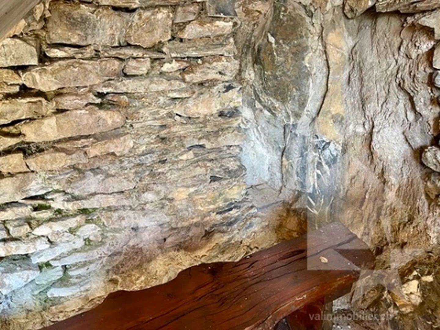 Pavimento in una casa di villaggio, terrazza coperta e Carnotzet - Foto 11 di 13