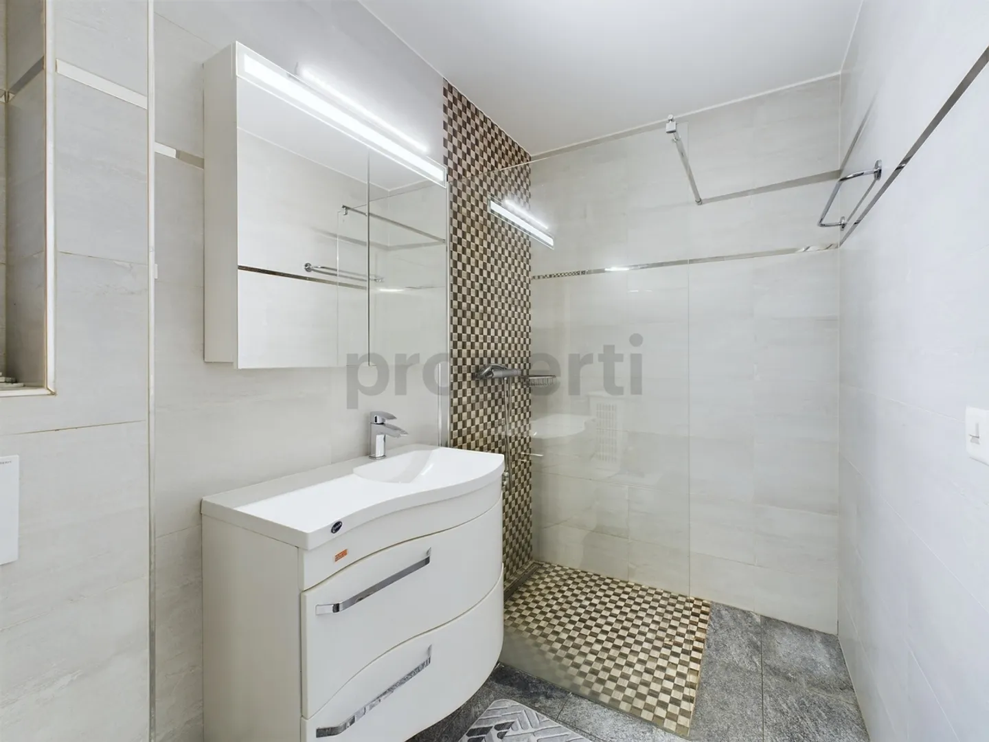 Casa spaziosa e moderna di 8,5 stanze a Chalais - Foto 11 di 13