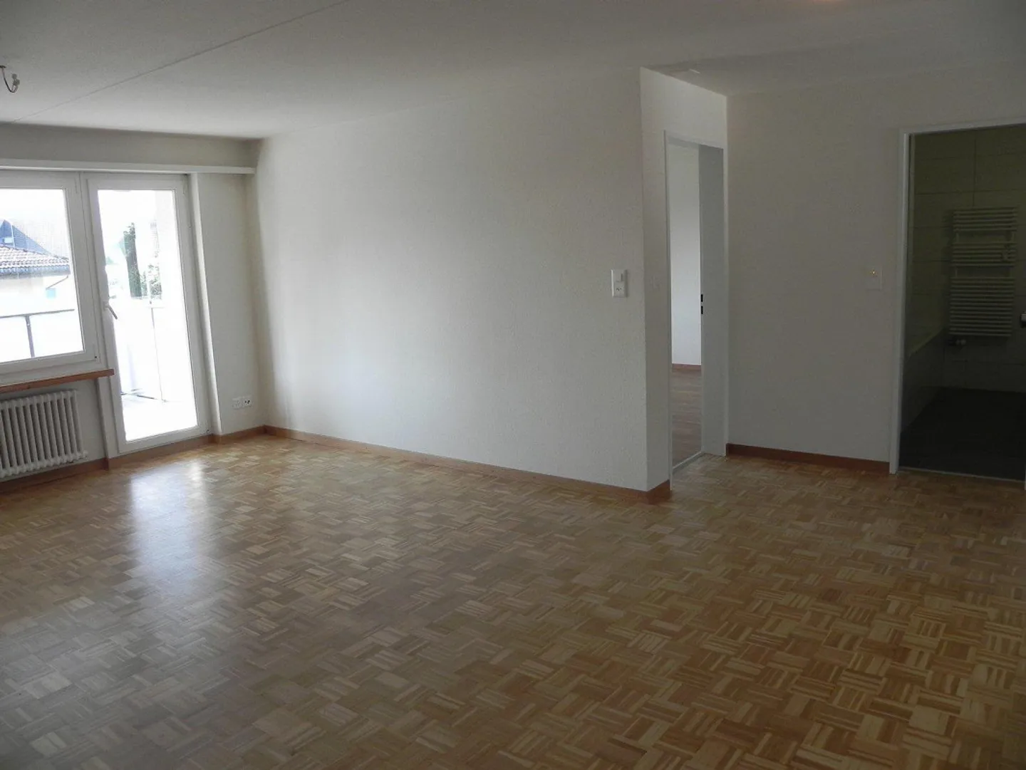 Beautiful bright 3.5-room apartment in a quiet neighborhood - Photo 5 of 10