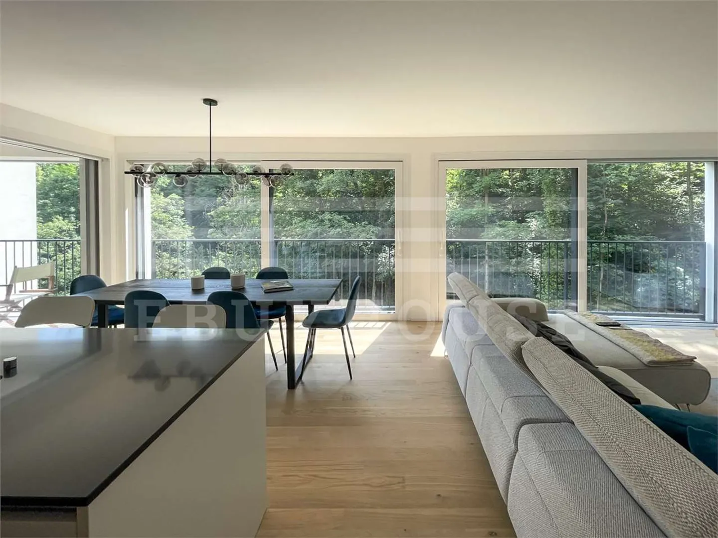 Apartment for rent - Photo 3 of 18