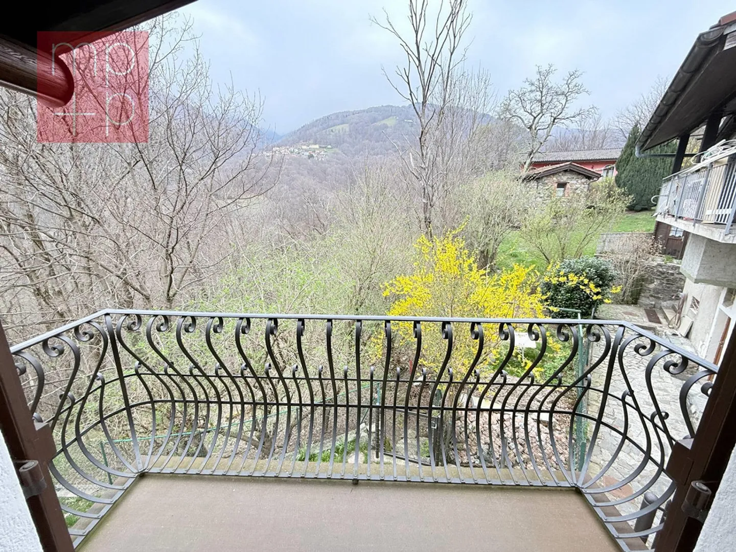 Einfamilienhaus - Lugano - Foto 1 von 8