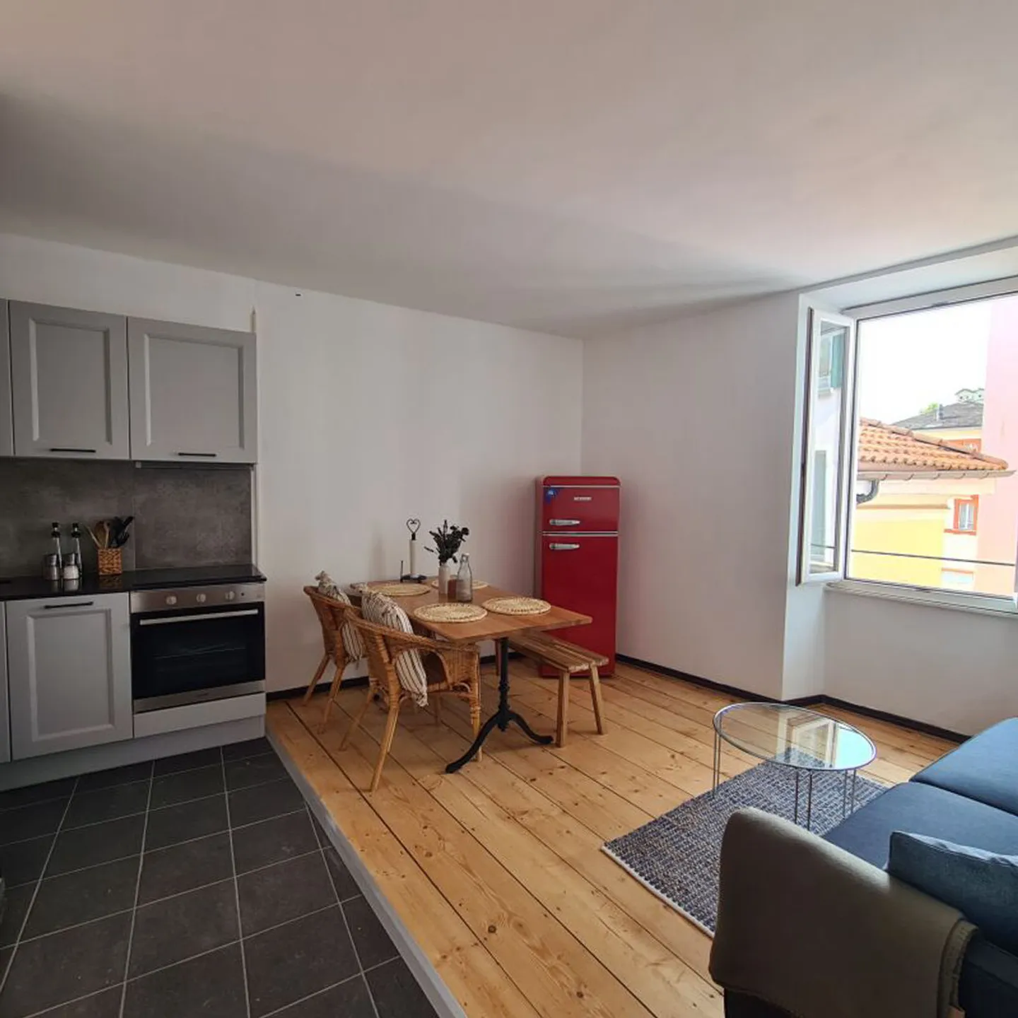 Romantico appartamento di 2 locali, nel nucleo | Romantische 2 Zimmer Wohnung, im Dorfkern - Foto 2 di 7