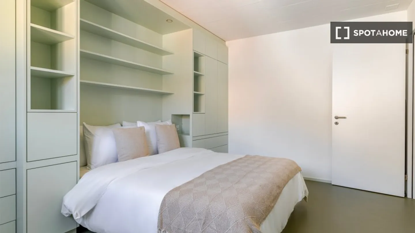 Apartment for rent - Photo 8 of 11