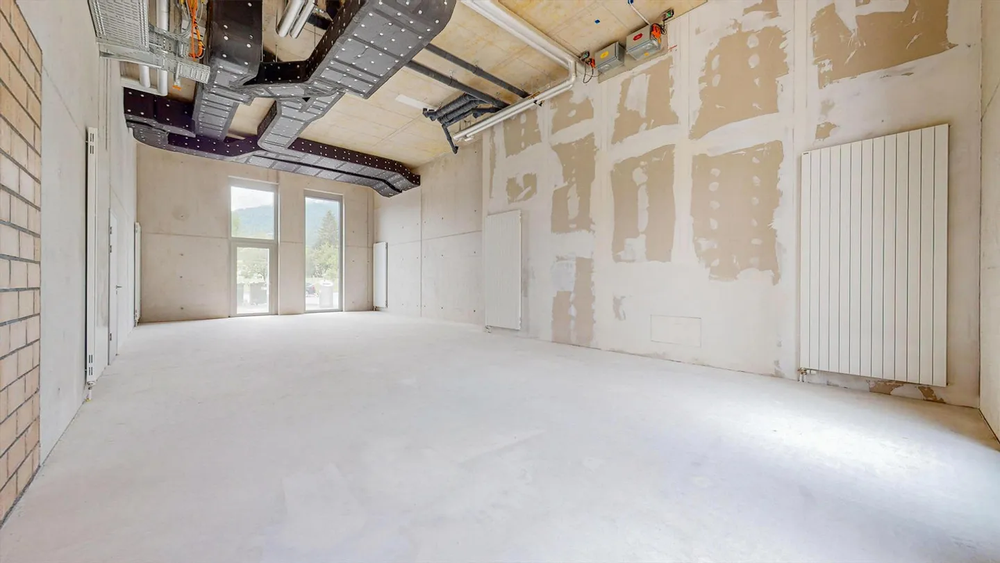 Versatile commercial spaces near Lucerne city center - Photo 4 of 4