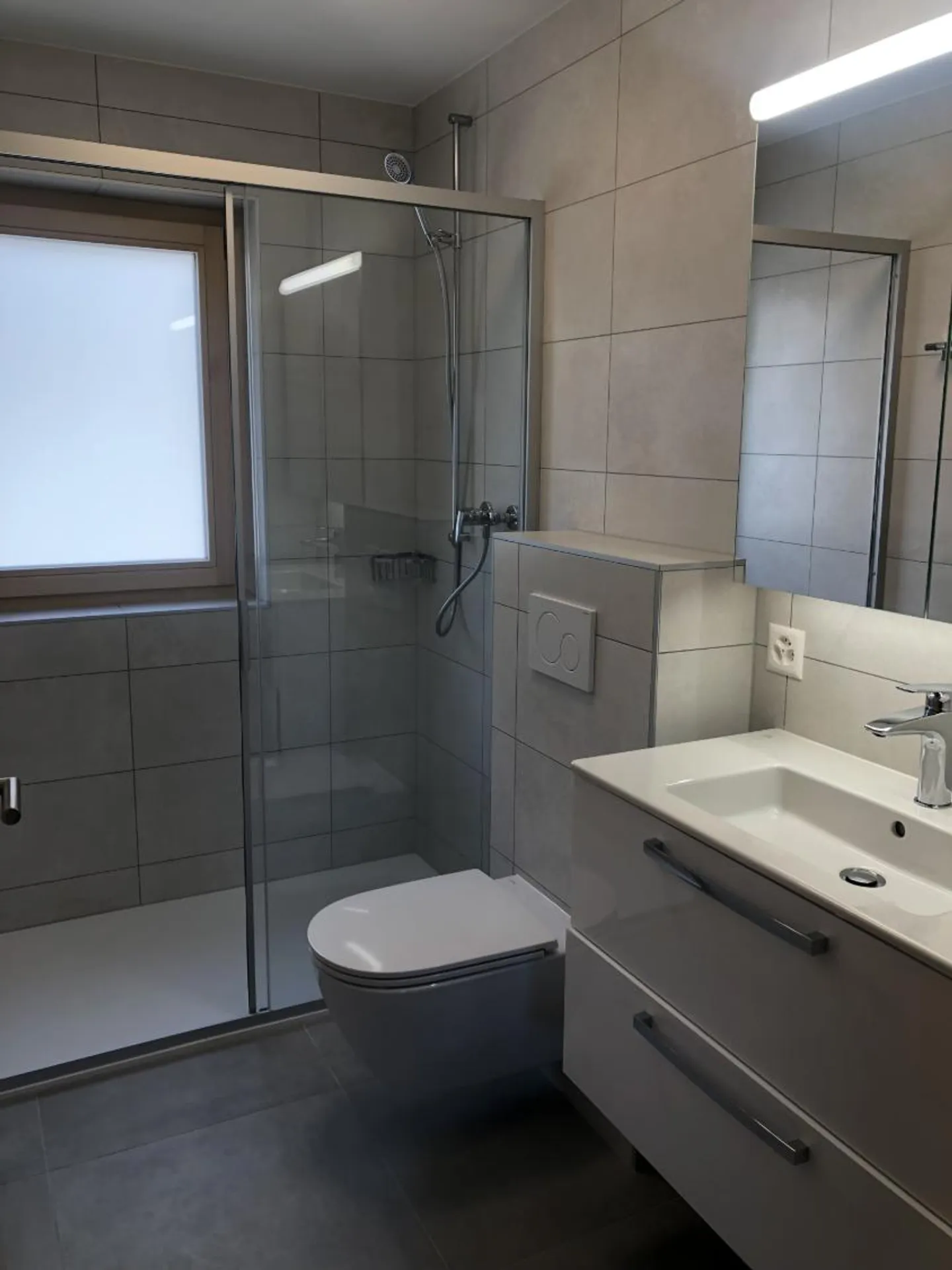 APPARTAMENTO DI 3.5 LOCALI - Foto 6 di 9