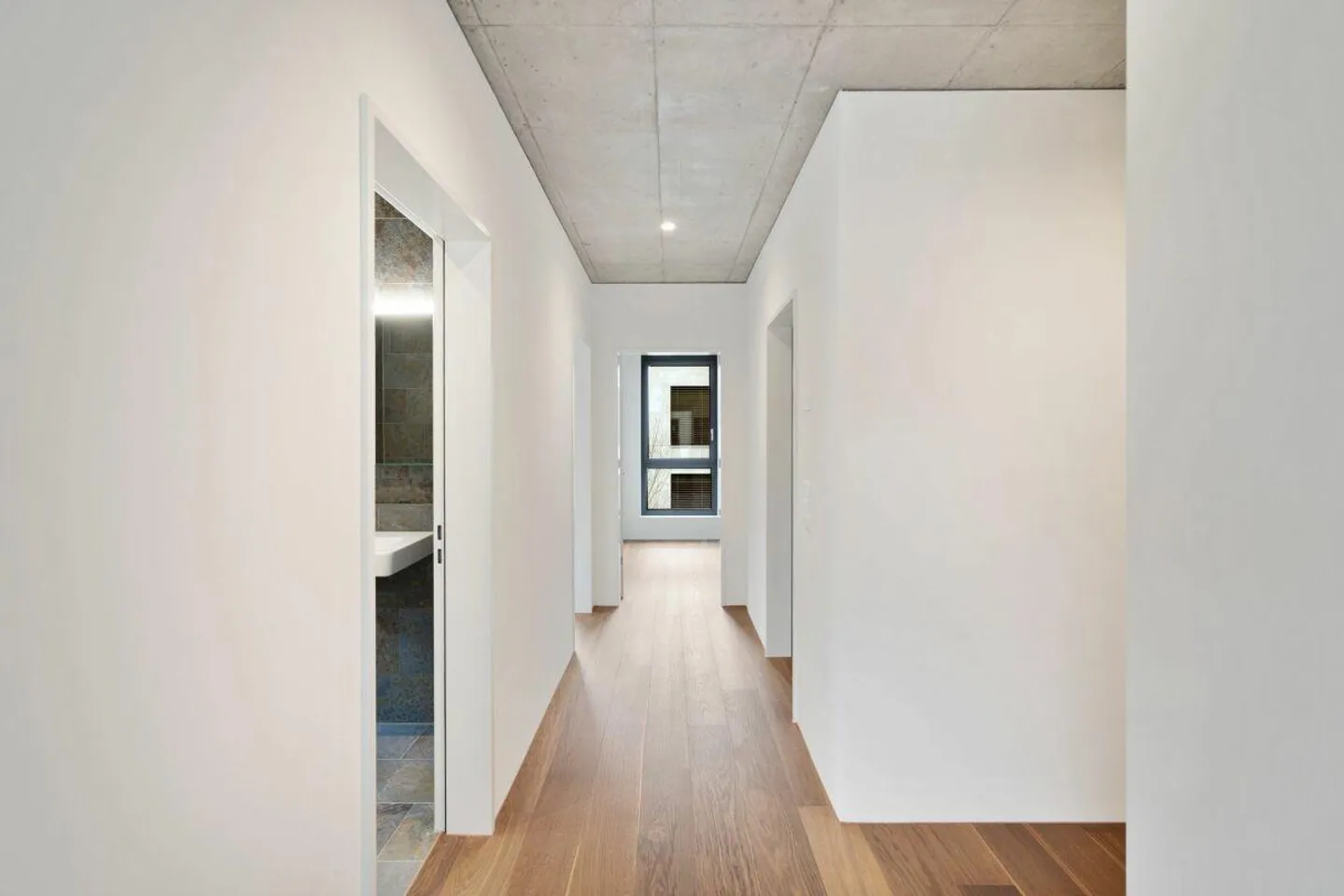 3.5-Zimmer-Wohnung inmitten der Grünzone - Foto 2 von 5