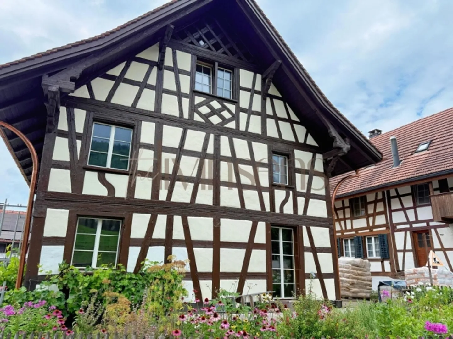 Residential building for sale - Photo 6 of 9