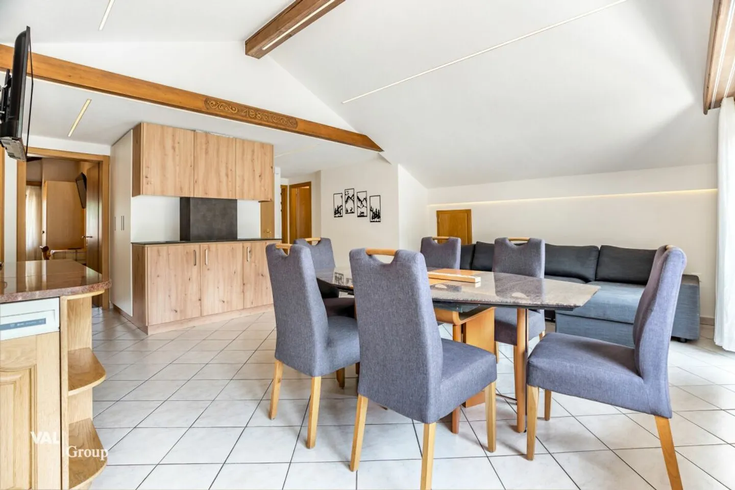 Charmantes Mehrfamilienhaus mit Zweitwohnungsstatus an zentraler Lage - Foto 3 von 24