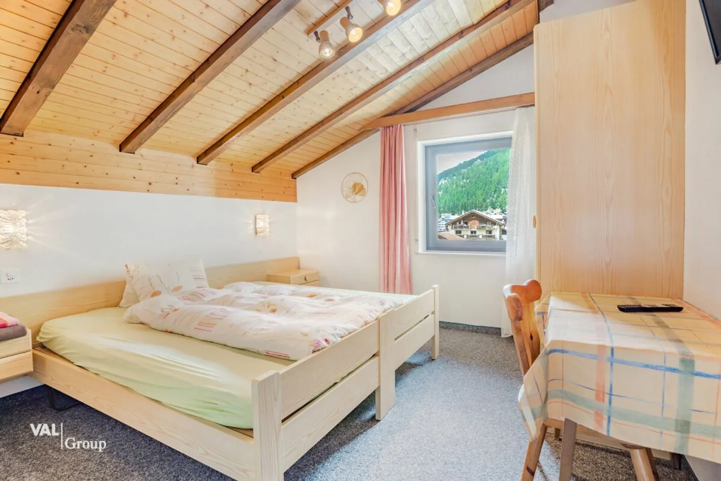 Charmantes Mehrfamilienhaus mit Zweitwohnungsstatus an zentraler Lage - Foto 4 von 24