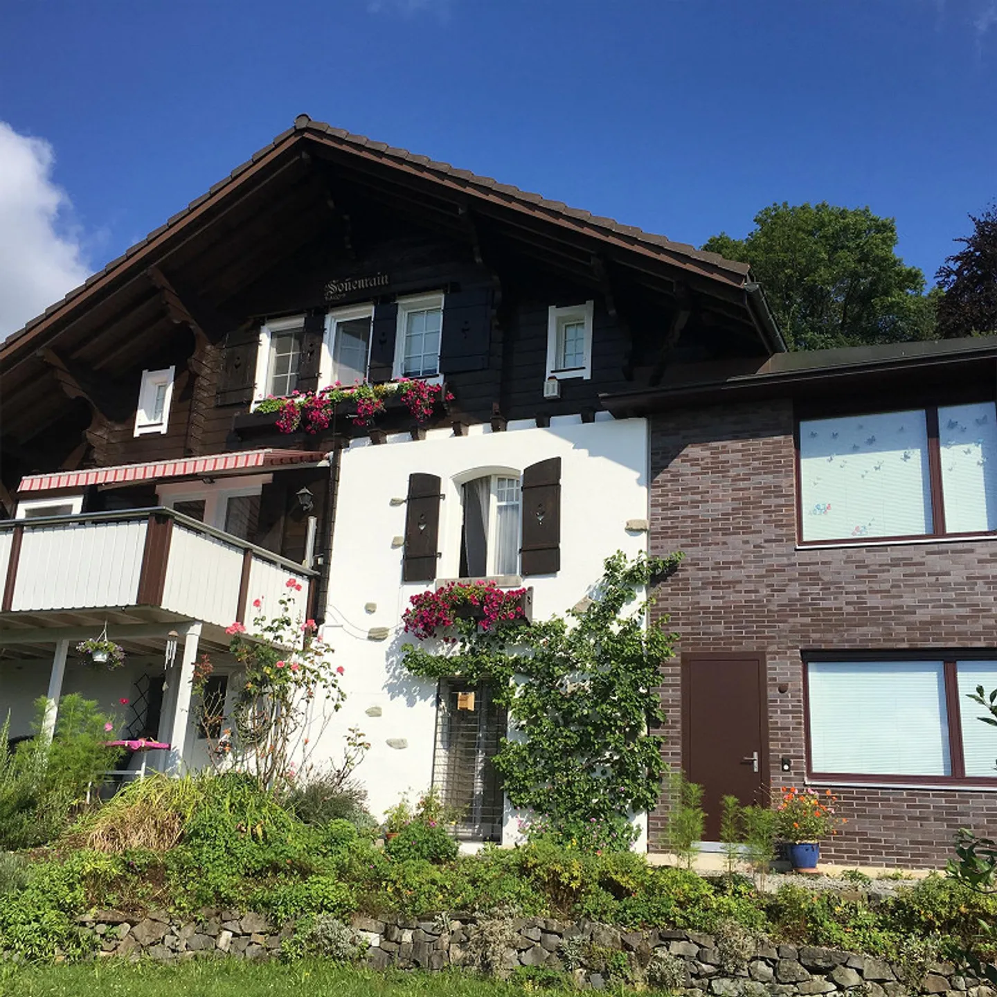 Einfamilienhaus mit 7.5 Zimmern in Kriens an Aussichtslage - Foto 2 von 2