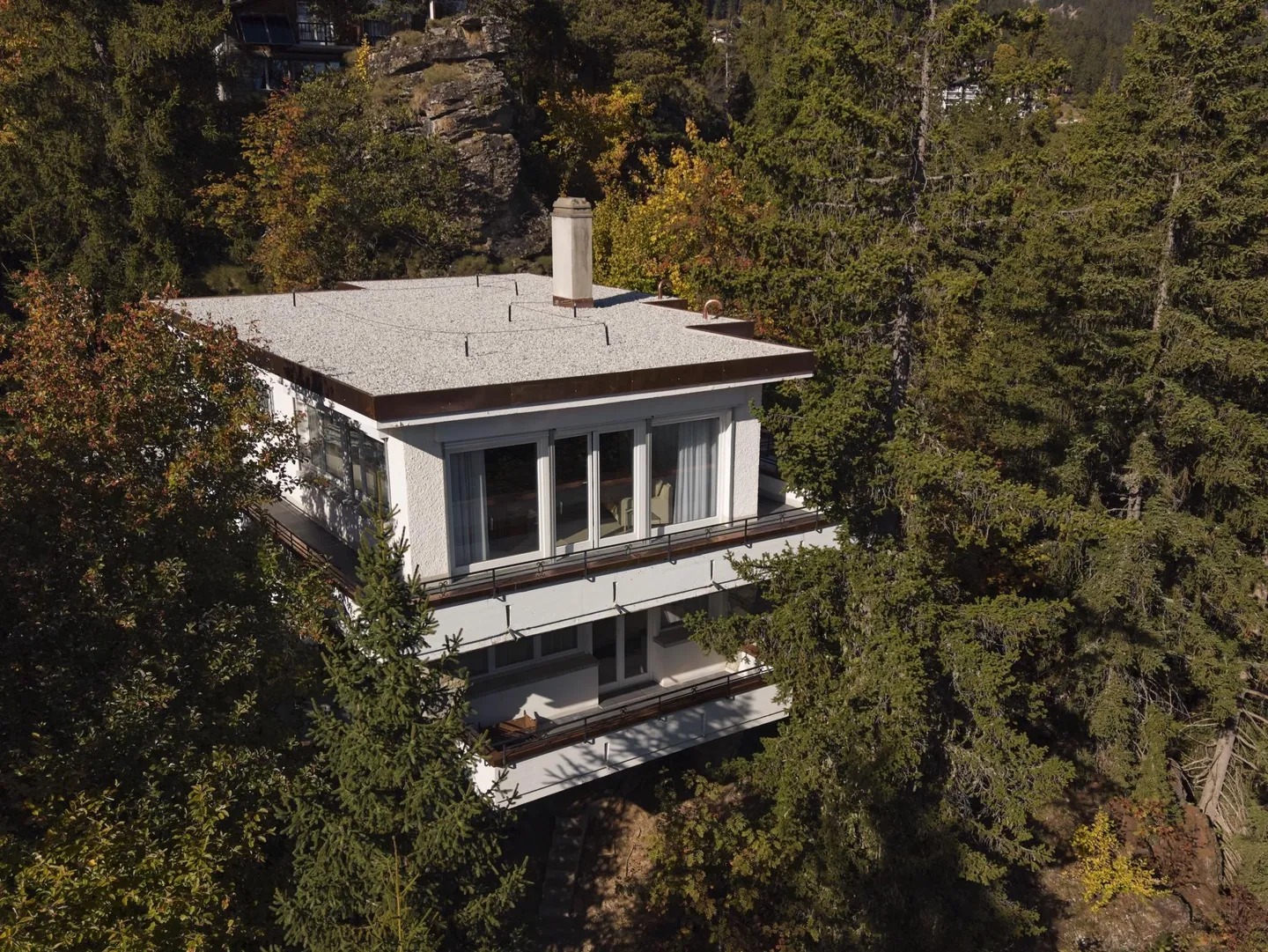 Spacious 60s architect's villa "LA MUSARDIERE" ? Recent renovations - Photo 1 of 14